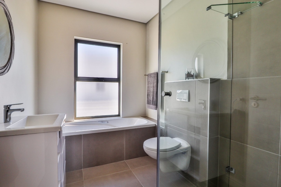  Bedroom Property for Sale in Croydon Gardens Estate Western Cape